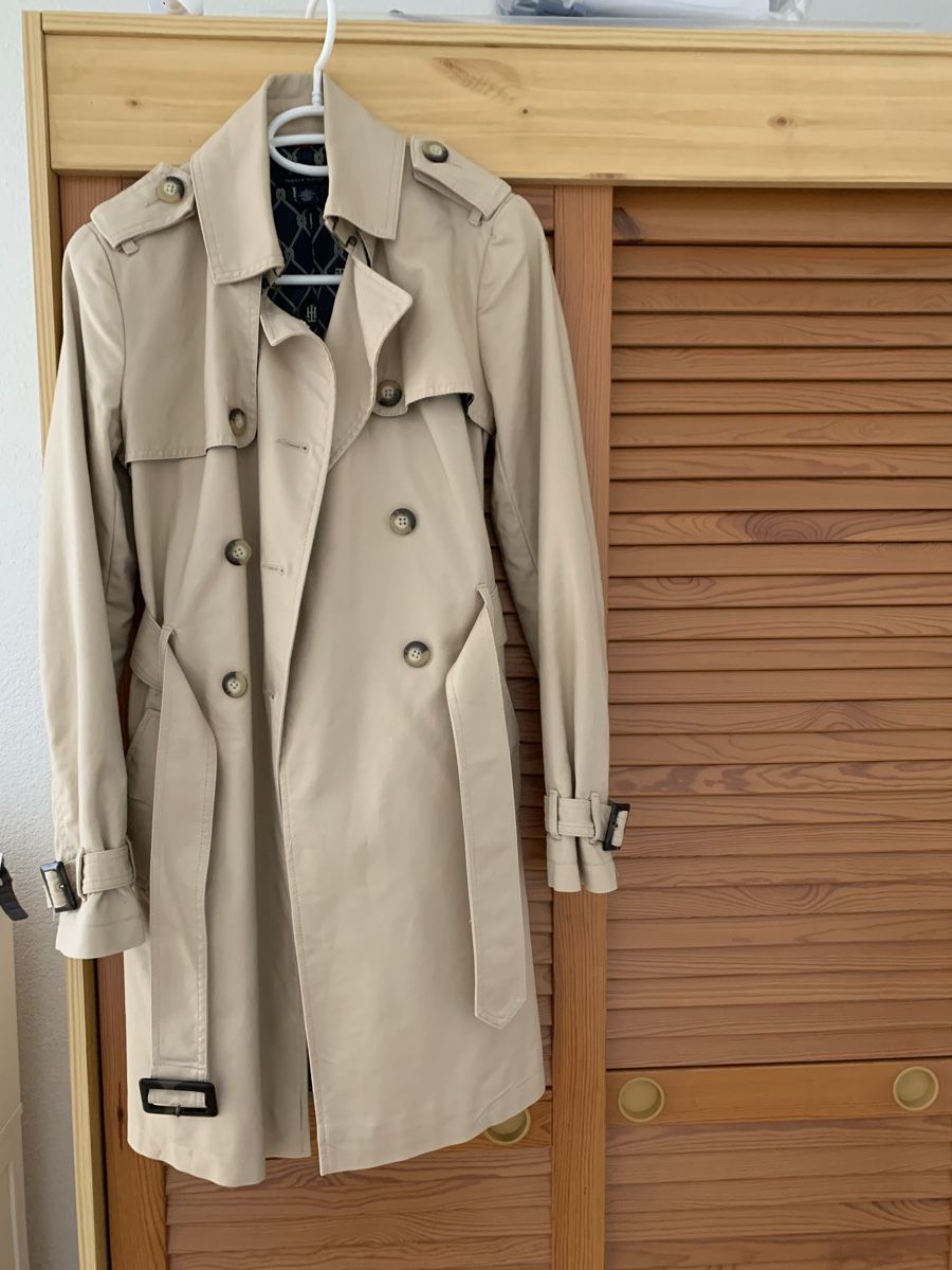 Tommy Hilfiger Cappotti: Damen Trenchcoat Tommy Hilfiger – Usato da schänis venduto da Pattifra