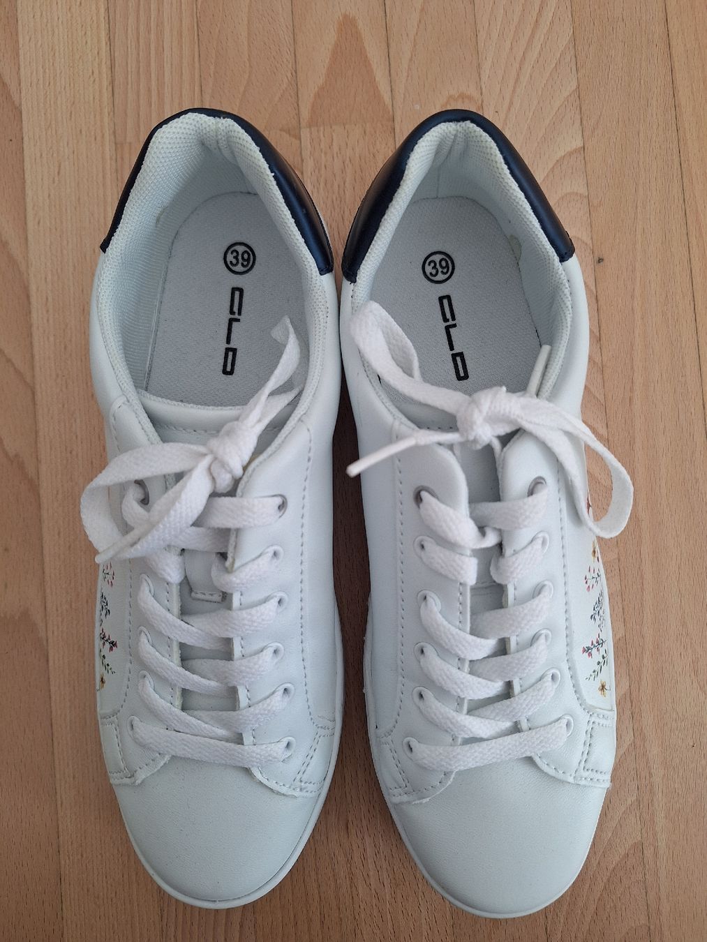 Graceland Damenschuhe: Weisse Frühlings-Sneakers, Grösse 39 – Gebraucht aus Landquart von gra_w9jz 1