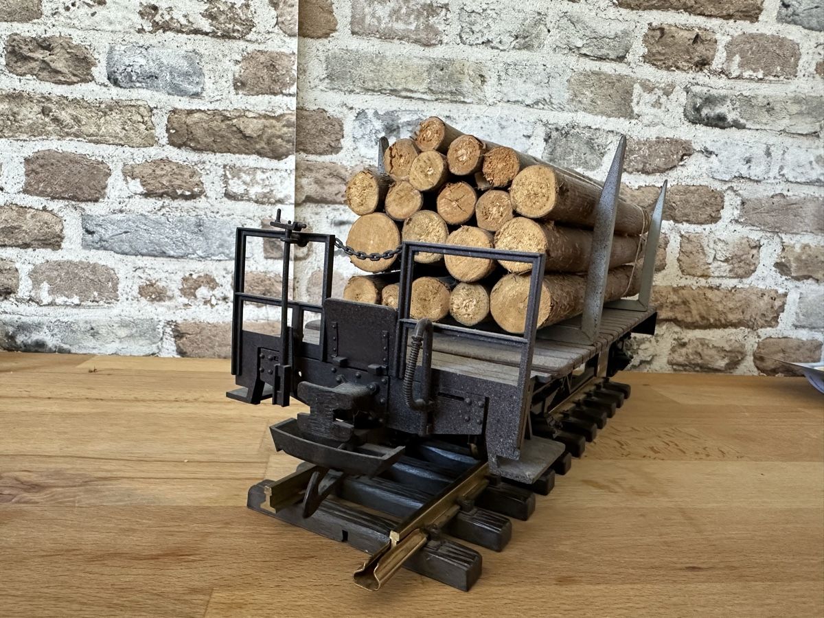 LGB Modellini di ferrovie: LGB Güterwagen mit Holzladung   – Usato da Pfaffnau venduto da Rex2603 1