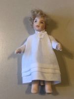 Puppenstubenpuppe, Kleinkind, Biegepuppe, 7,5 cm gross