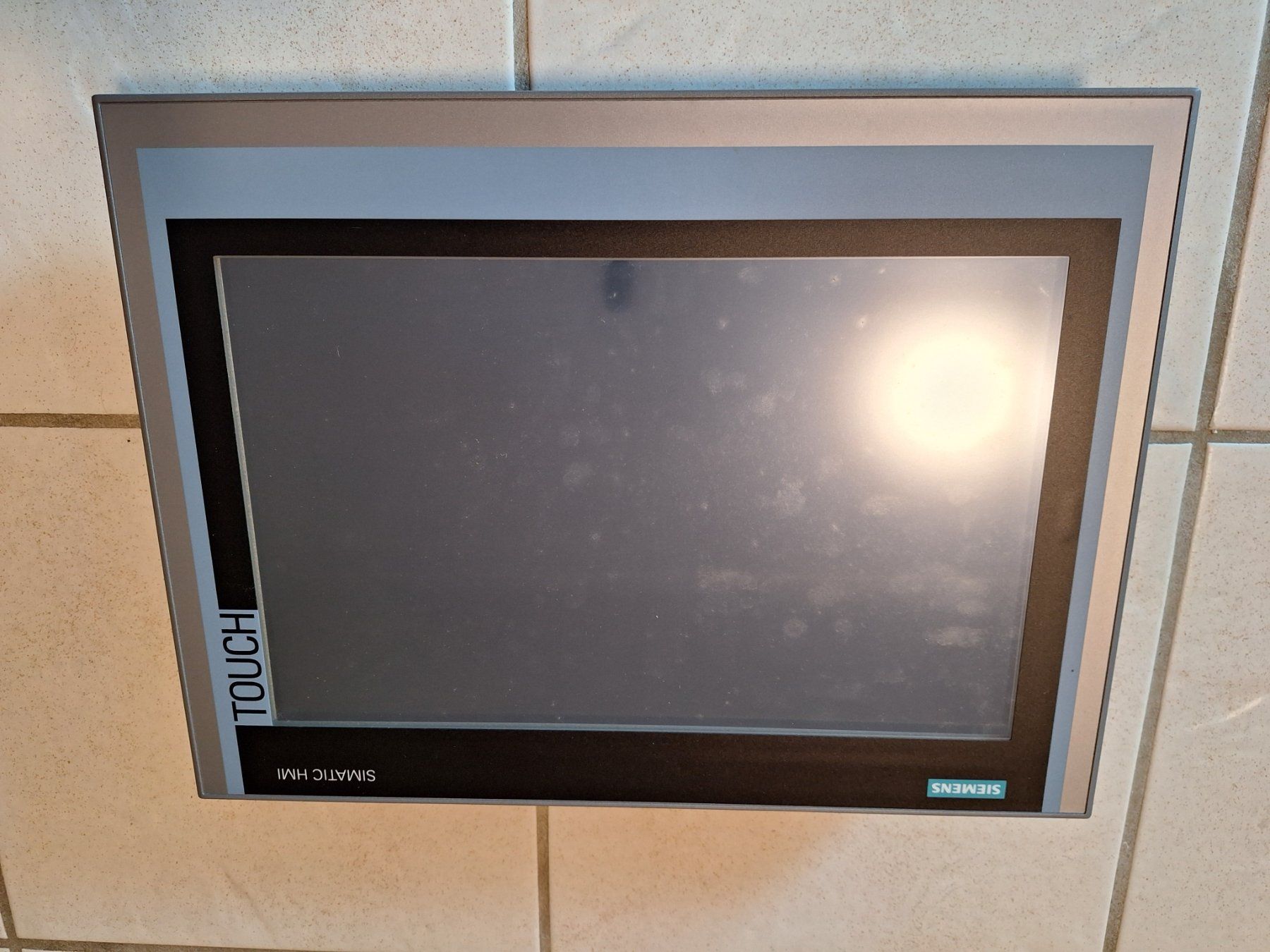 Ecrans: Siemens SIMATIC HMI IFP1500 Touch Panel  15" – D'occasion à Kirchdorf AG par beyjon 7