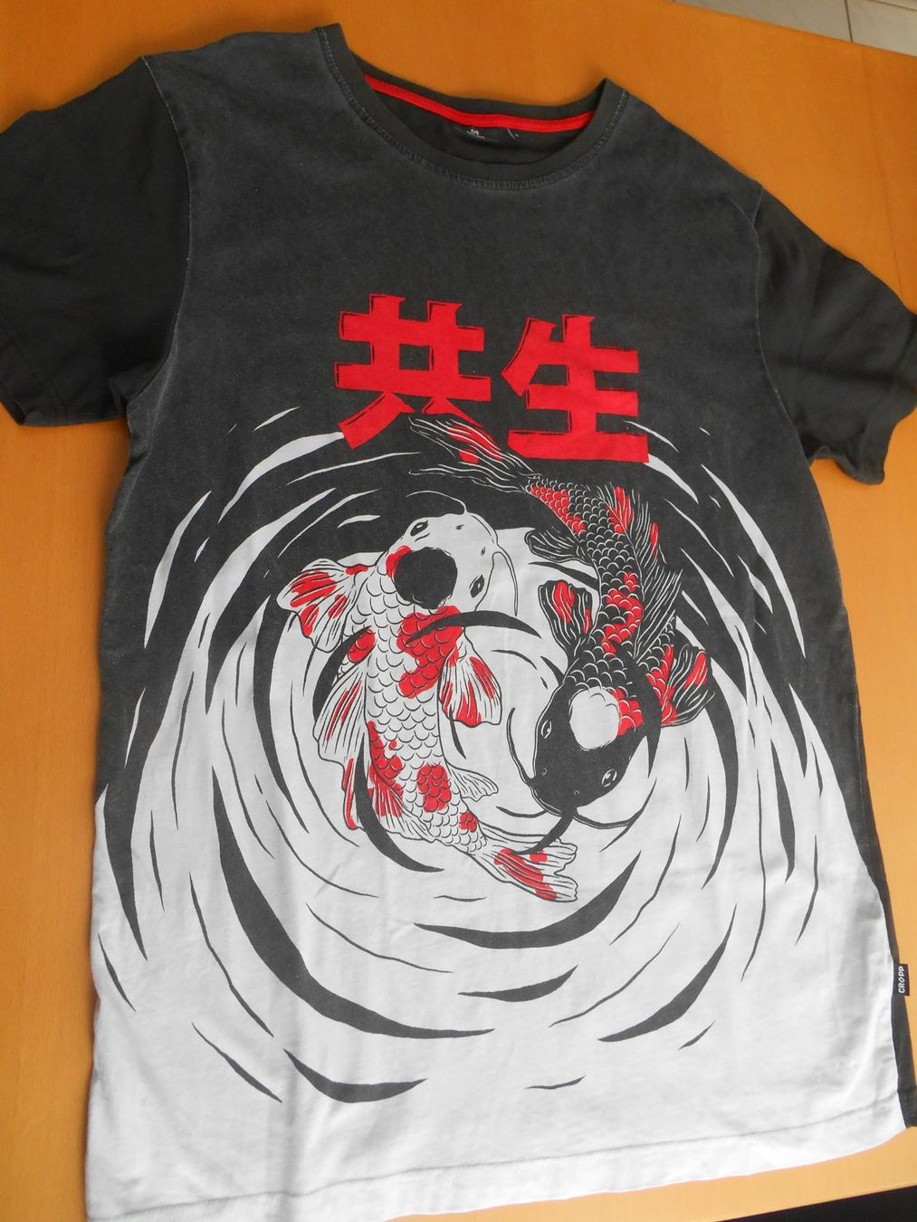 T-shirts: T'Shirt Gr. L – Neuf (Voir description) à Nussbaumen AG par Sumopi