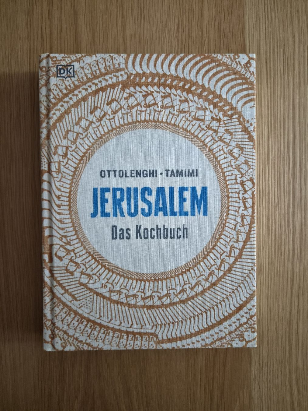 Libri: Kochbuch "Jerusalem" von Ottolenghi (fast neu!) – Nuovo (secondo la descrizione) da Oberrüti venduto da zwierbel7