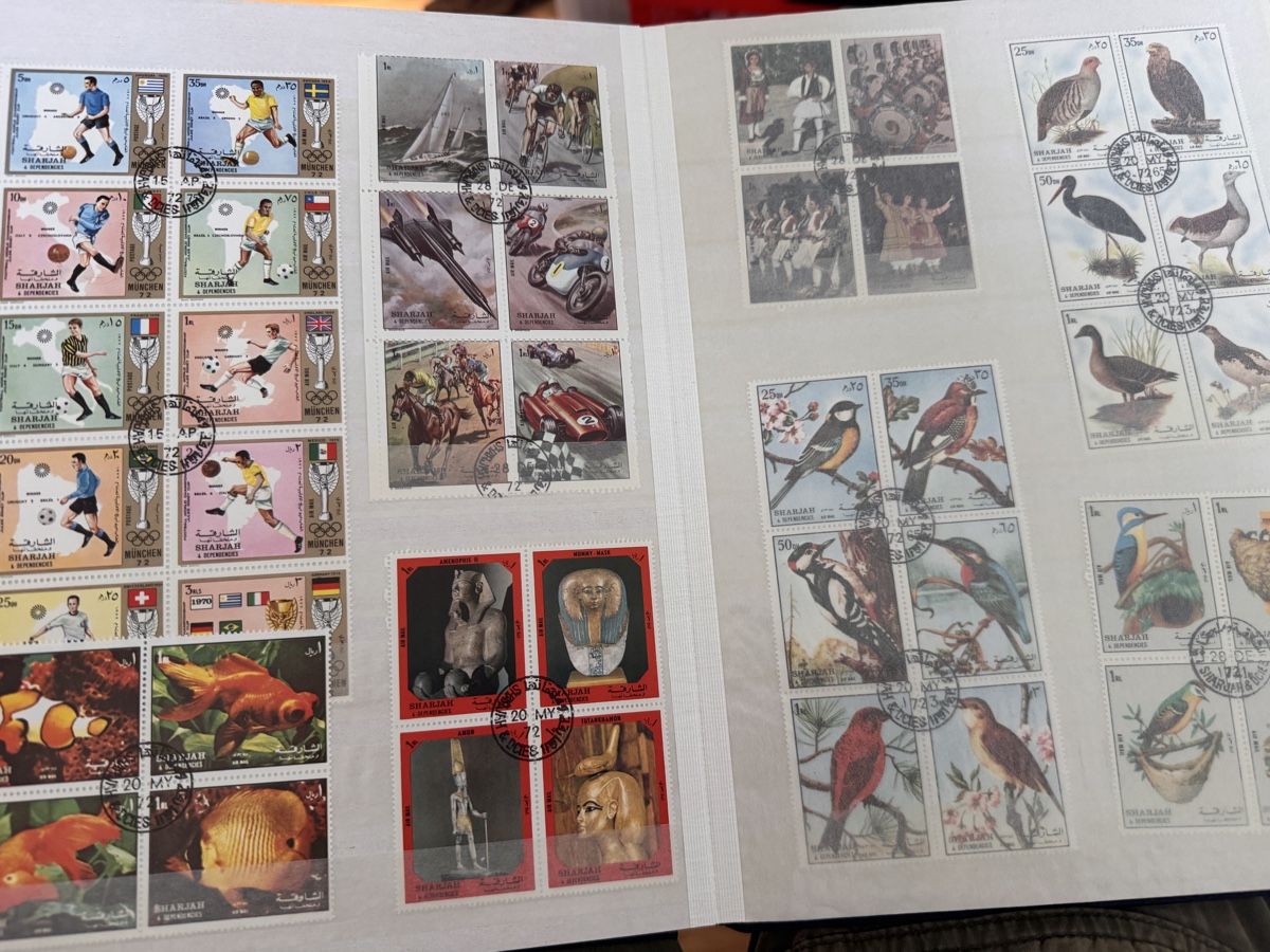 Albums: Briefmarken – D'occasion à Niederhasli par Michael211 2