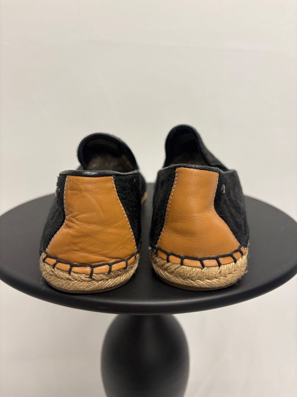 Ugg Scarpe da donna: UGG Espadrilles schwarz Gr. 38 Slipper Fell Sandrinne – Nuovo (secondo la descrizione) da Regensdorf venduto da secondchancefashion 5