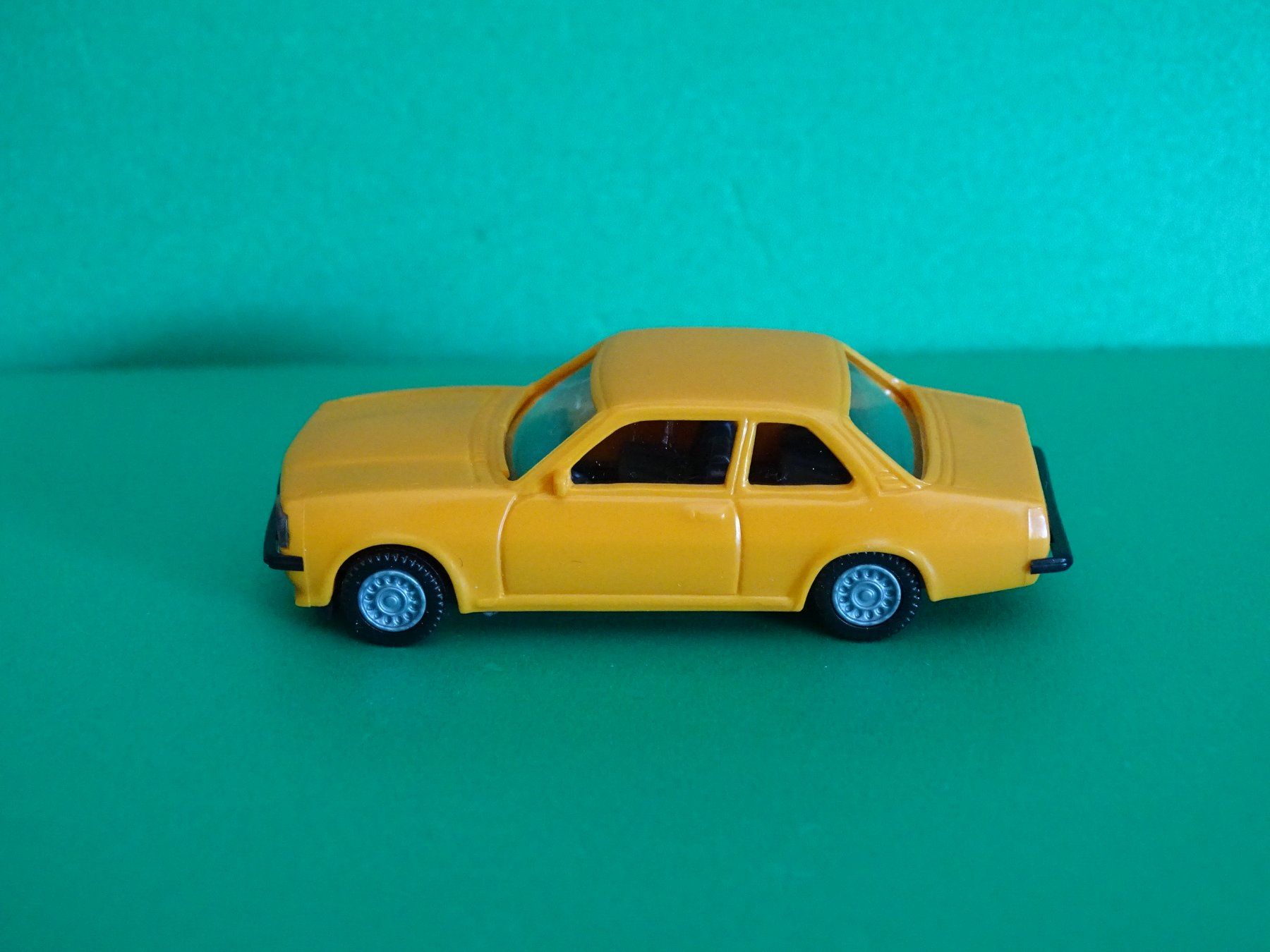 Opel Modellini d'auto: Opel Ascona von Euromodel 1/87 – Nuovo (secondo la descrizione) da Bretzwil venduto da Meex 2