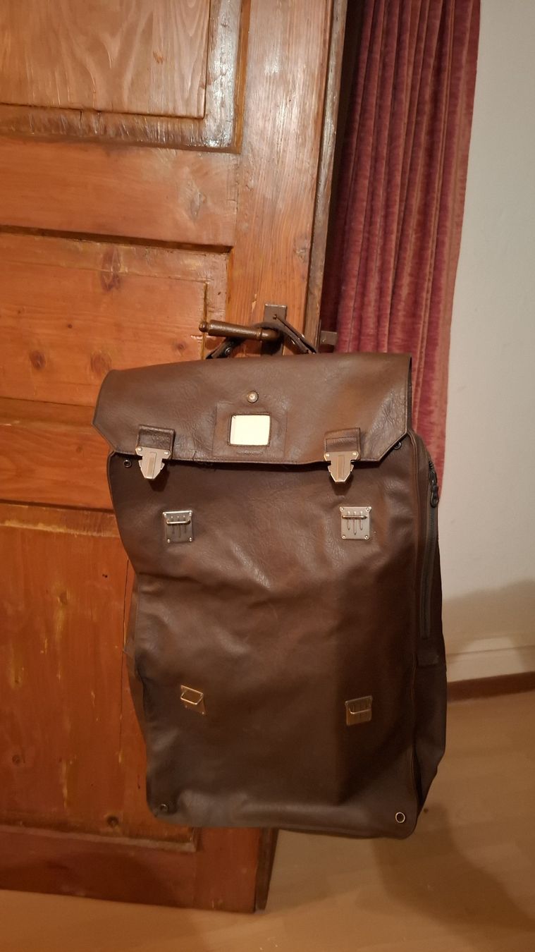 Borse: Sac à effets de l'Armée Suisse – Usato da Bonfol venduto da sch_qy5d