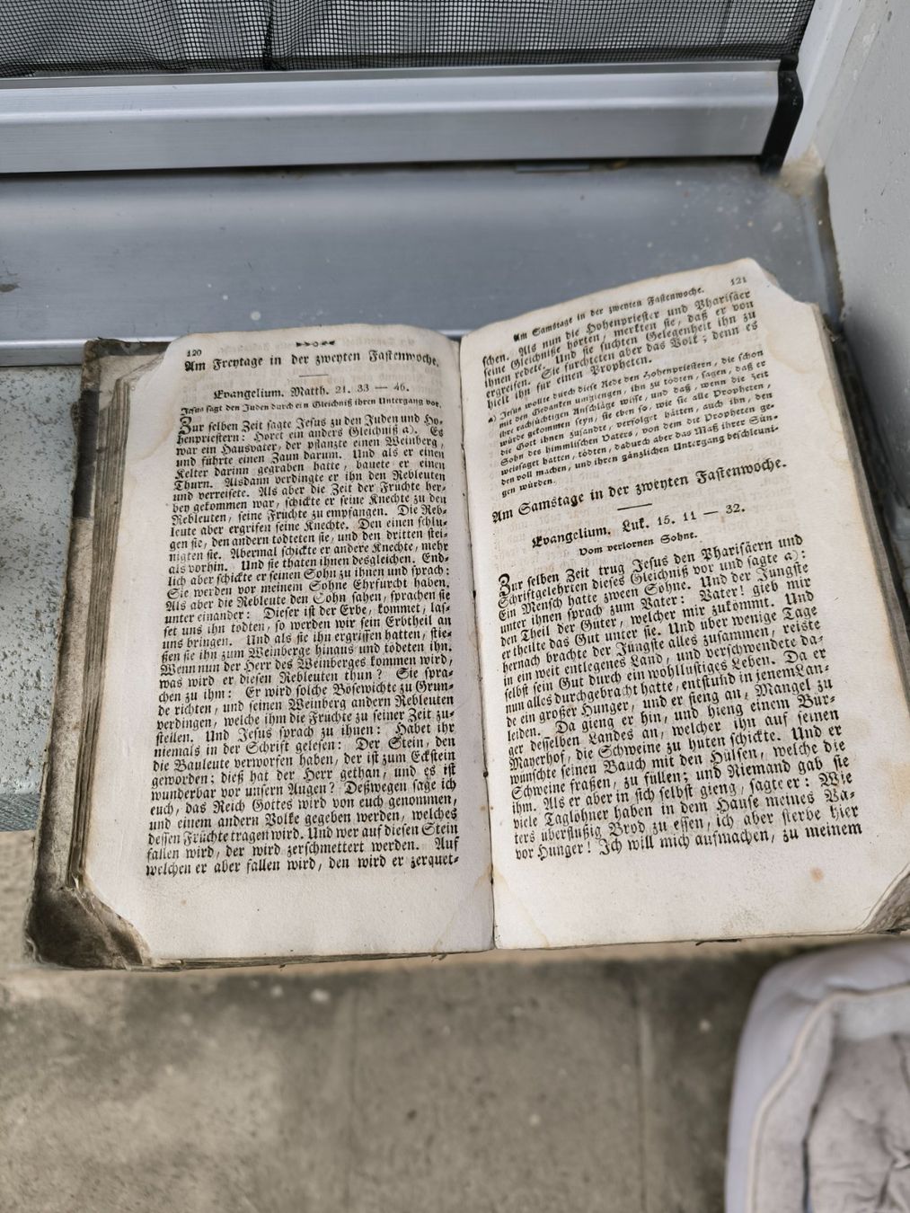 Libri: Sehr altes Buch – Usato da Eggenwil venduto da Nerli99