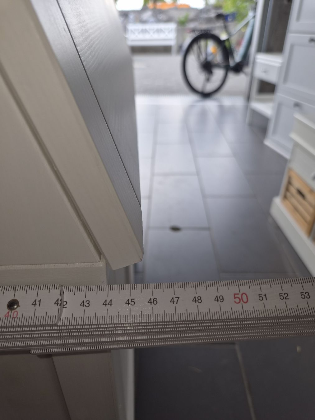 Cassettiere: Sekretär weiss ca. 89x46x108 cm  – Usato da Dürrenäsch venduto da Uliu 5