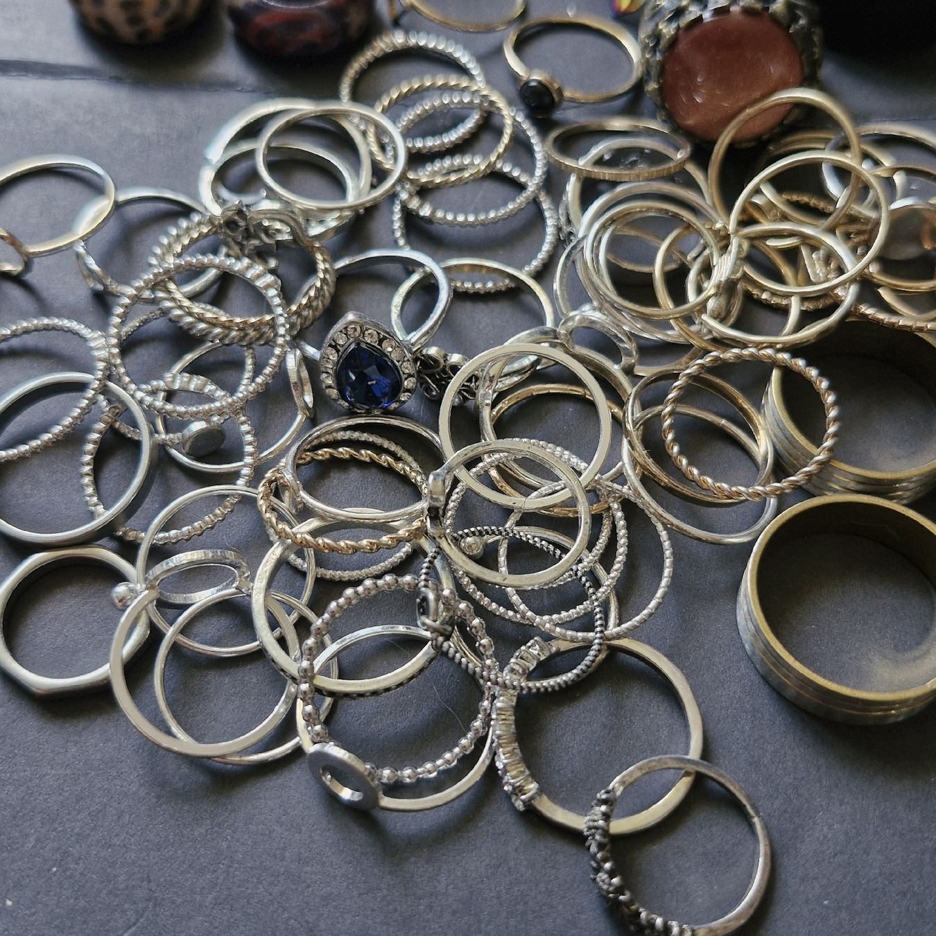 Sonstiger Schmuck: lot de bagues  – Gebraucht aus Neuchâtel von yas_zdb7 1