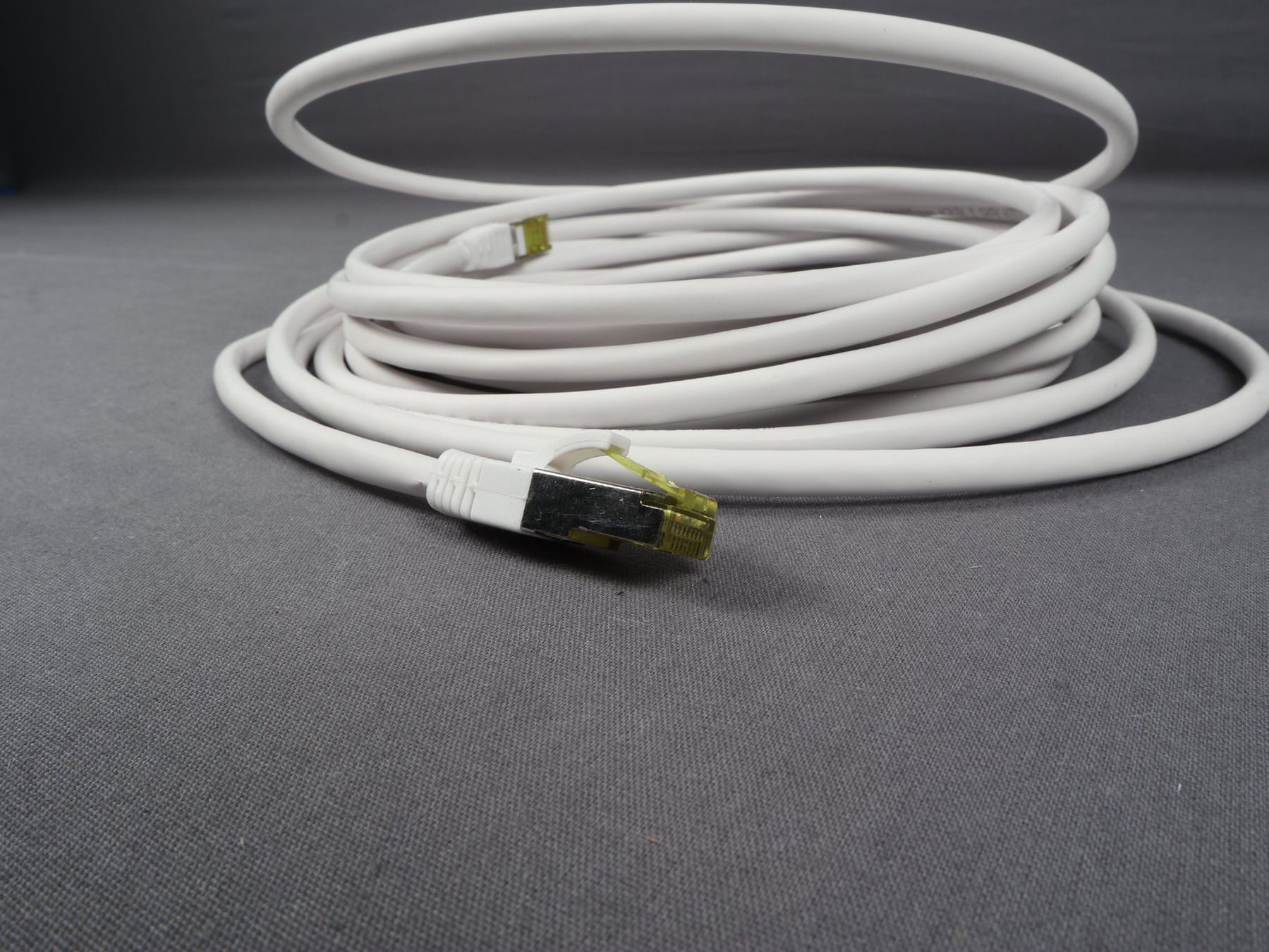 Kabel: LINDY Cable 7.5m CAT.6A PLUG CAT.7 RAW – Neu (gemäss Beschreibung) aus Steinen von Restwert_Steinen 4