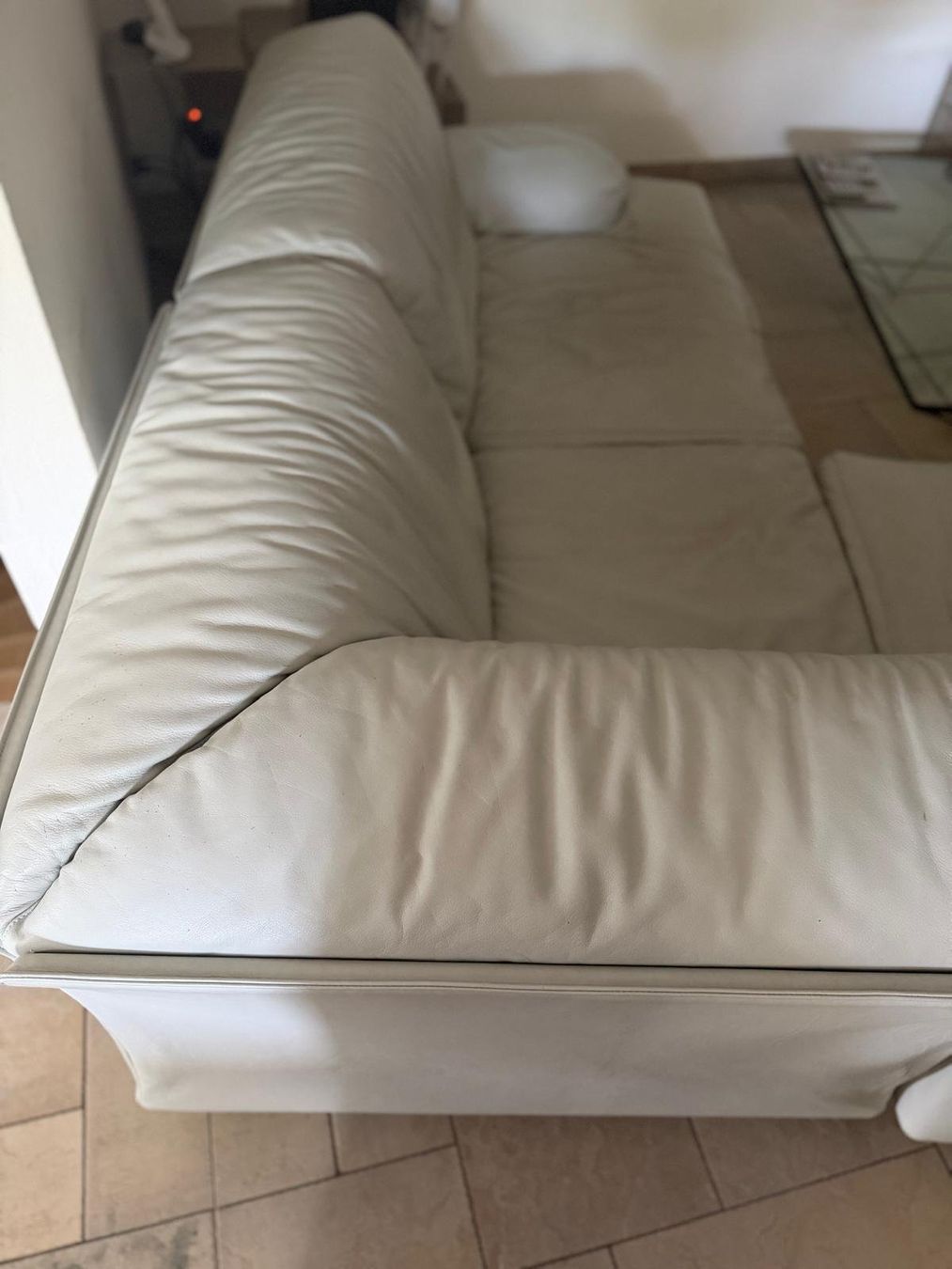 Cassina Divani: Cassina Design Sofa Vico Magistretti – Usato da Pfaffhausen venduto da Voe 2