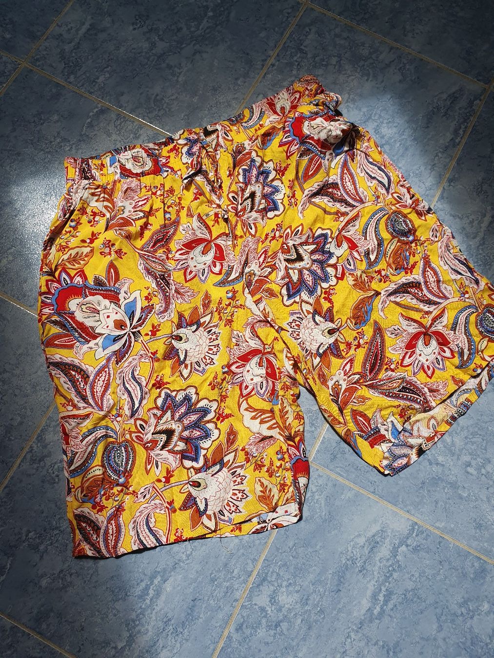 Pantaloni: Damen Sommer kurze hose  gr. L – Nuovo (secondo la descrizione) da Oberbuchsiten venduto da selotius