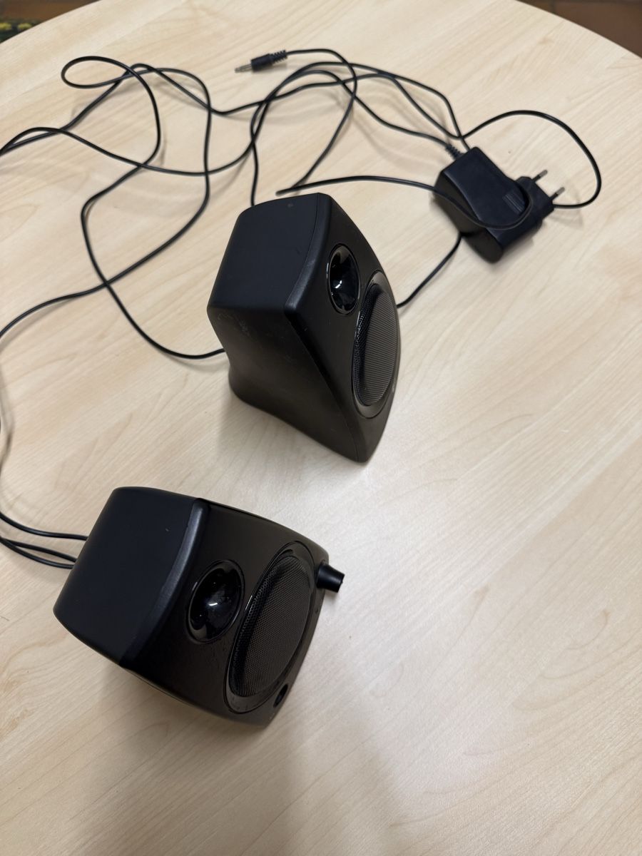 Logitech Casse acustiche: Haut-parleurs Logitech – Usato da Crissier venduto da ballydoolagh 1