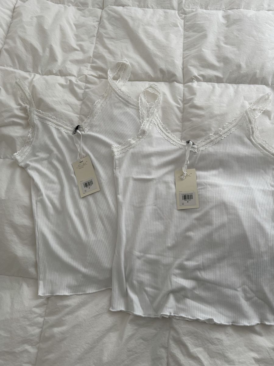Top: White Lace Tank Tops – Nuovo e nell'imballaggio originale da Zürich venduto da Tanja_G88 2