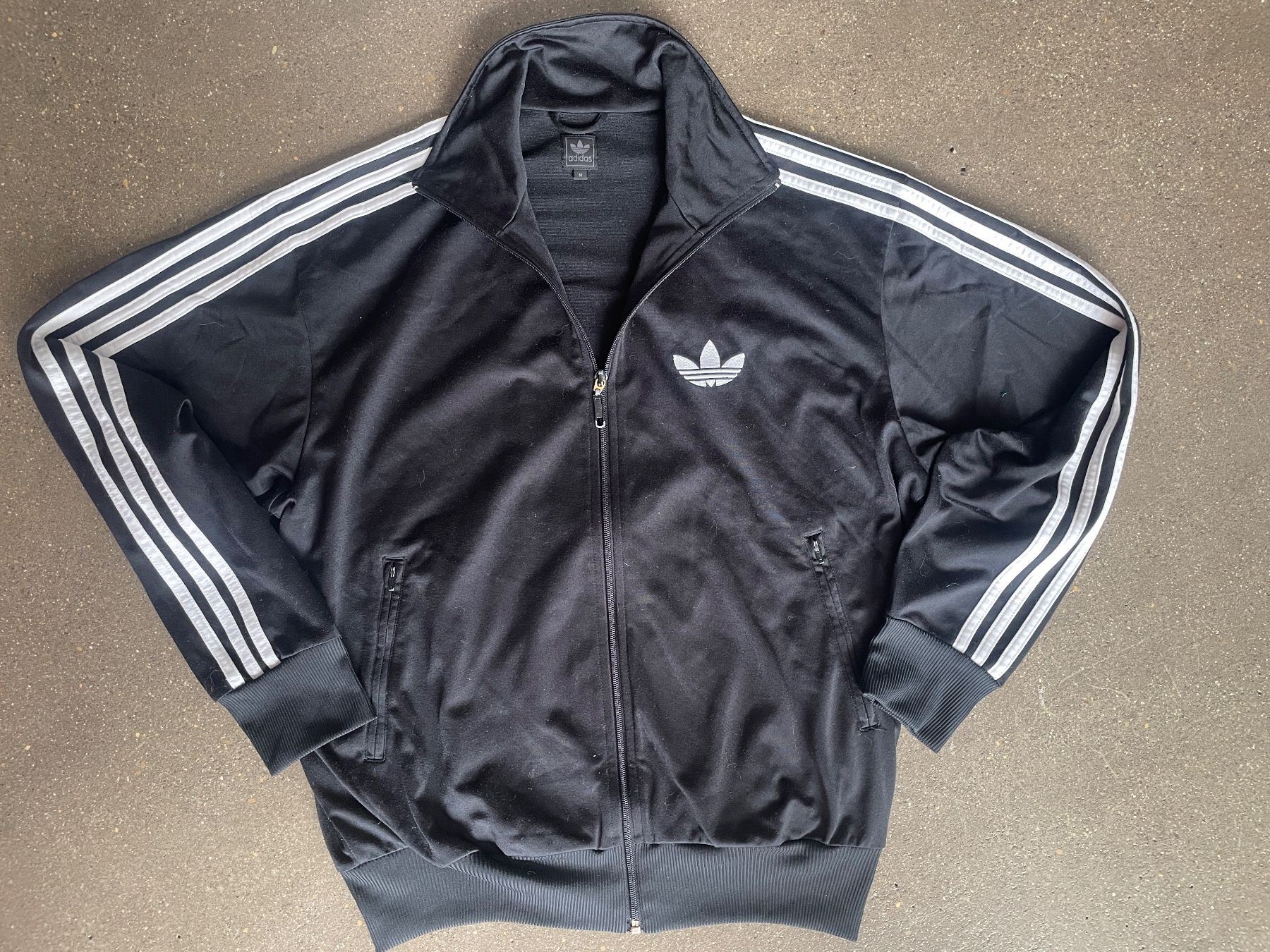 Giacche: Schwarze Adidas Jacke – Usato da Windisch venduto da orangepanter 2