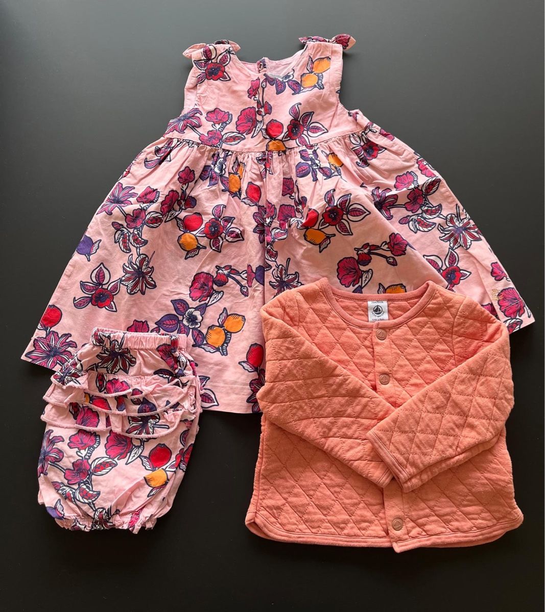 Petit Bateau Kleiderpakete & -sets: Petit Bateau Set, Size 24 Months – Gebraucht aus Wilen b. Wollerau von seb_s6jm