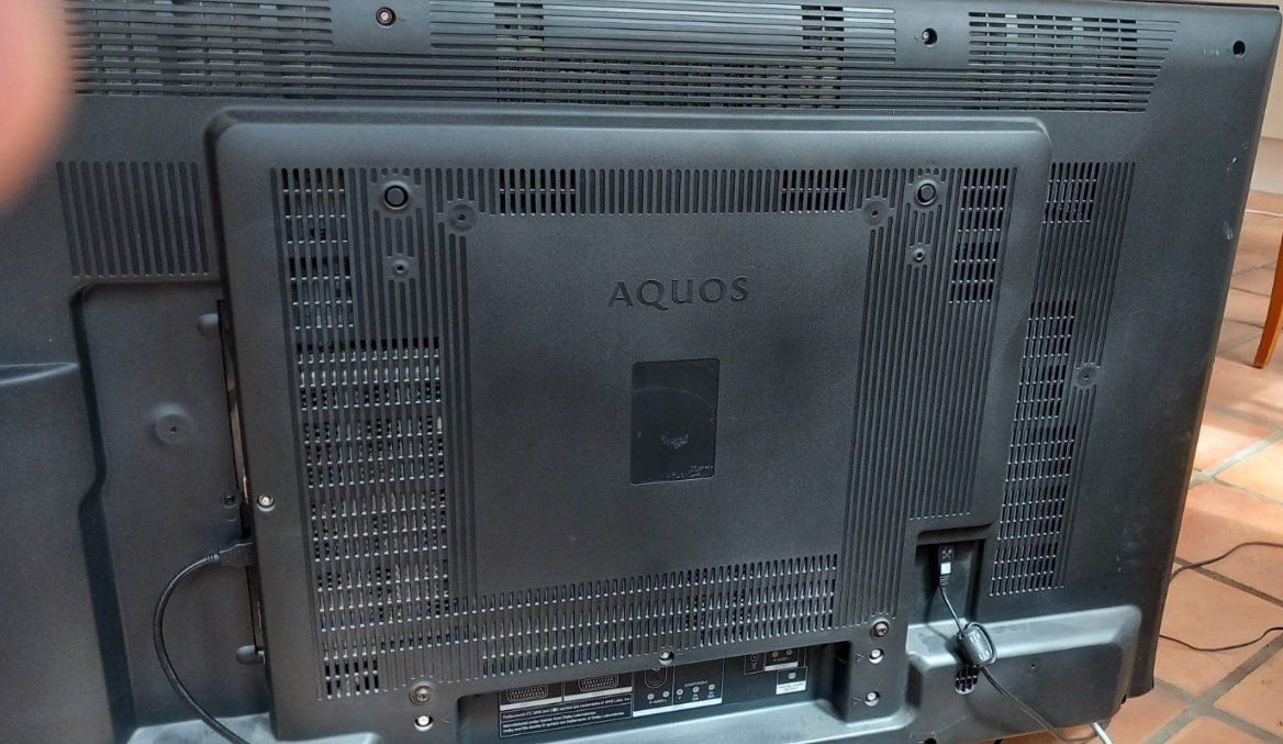 Sharp Televisori: "MONITOR"  Sharp Aquos 46" – Difettoso da Zürich venduto da Zurich 1