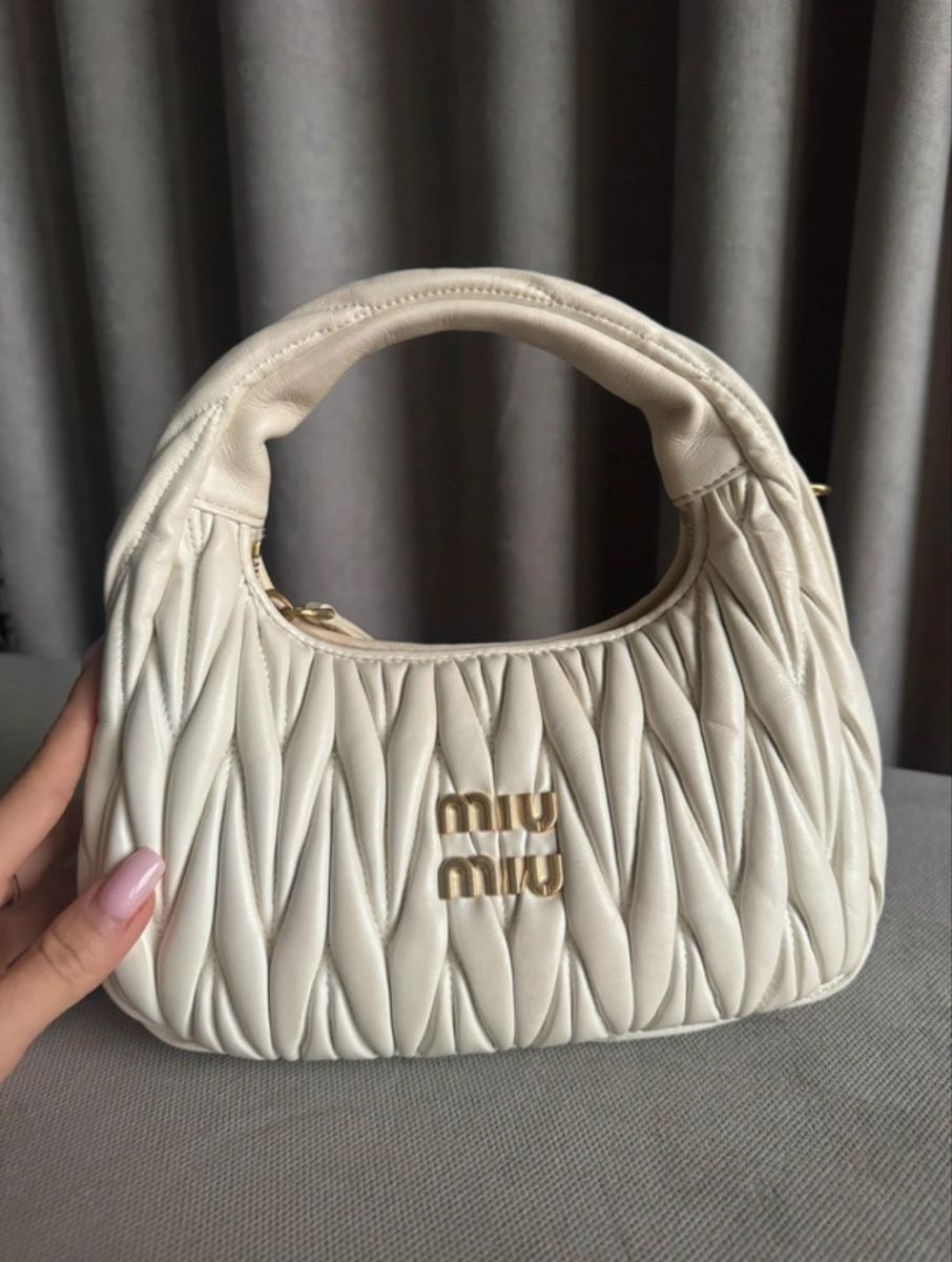 Miu Miu Sacs femmes: Miu miu bag – D'occasion à Dietikon par dom_pvq5