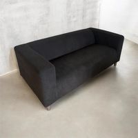 Schwarzes 2-Sitzer-Sofa