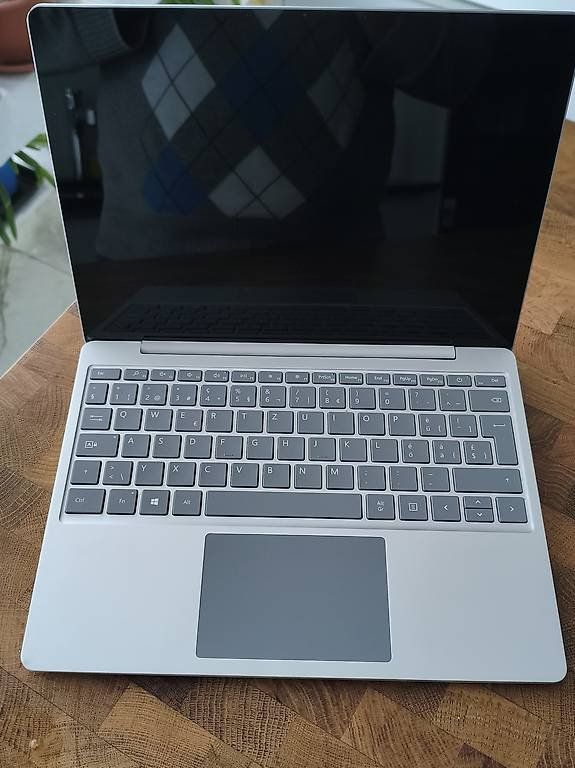Microsoft Notebooks: Microsoft Surface Go i5-1035G1 – Gebraucht aus Busswil BE von asi_r552 3