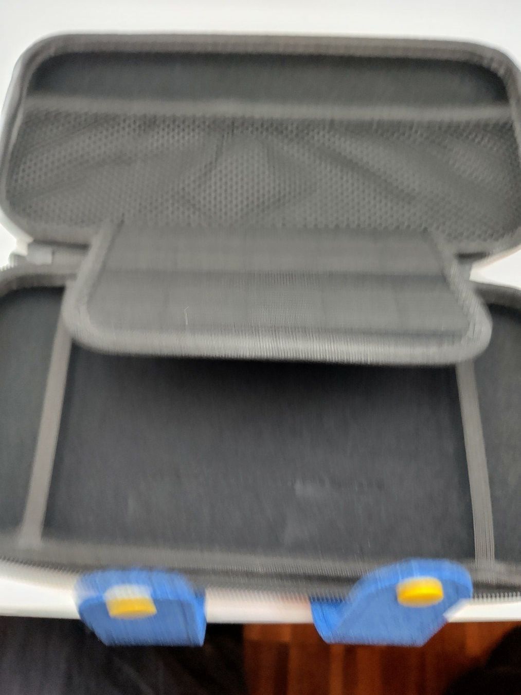 Nintendo Custodie protettive: Nintendo Switch 2 Transporthülle im Mario Design – Nuovo (secondo la descrizione) da Kloten venduto da SuperRetroPixels 2