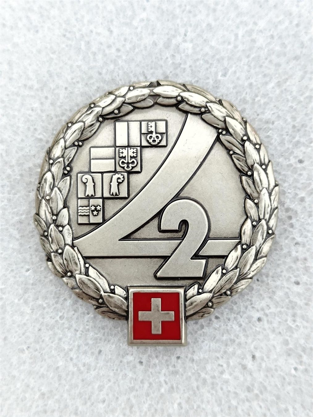 Placchette & Badge: Béretemblem Territorialregion 2 neu – Nuovo (secondo la descrizione) da Bauma venduto da SwissMilitaria