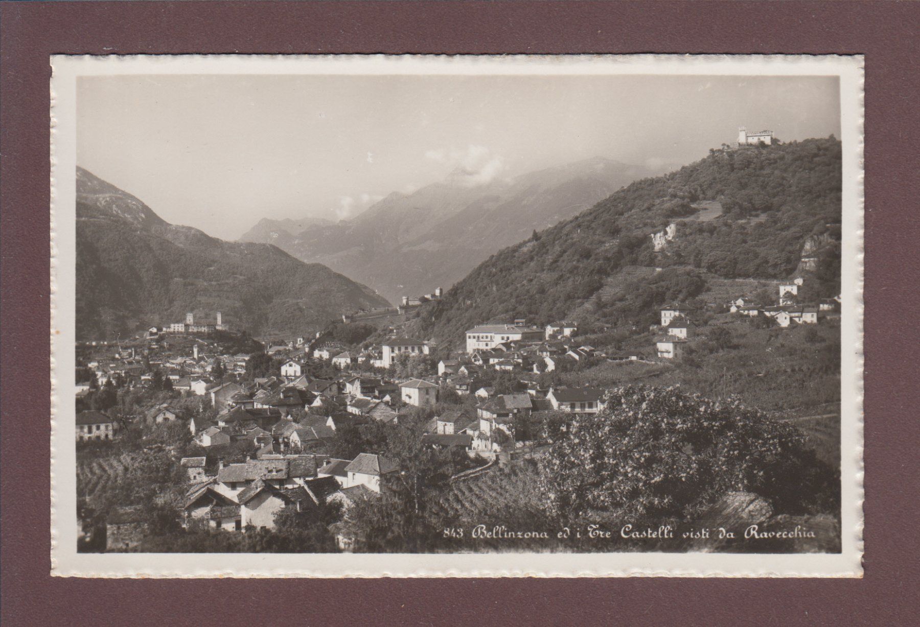 Cartoline postali: BELLINZONA - Ravecchia - 3 Castelli – Usato da Pully venduto da nicecards
