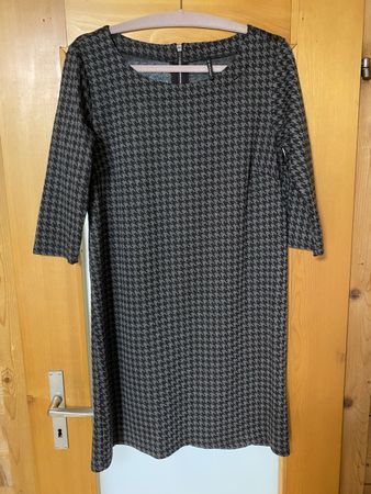 Kurzes Kleid aus dickerem Stoff von Freequent DK Gr L XL 42 