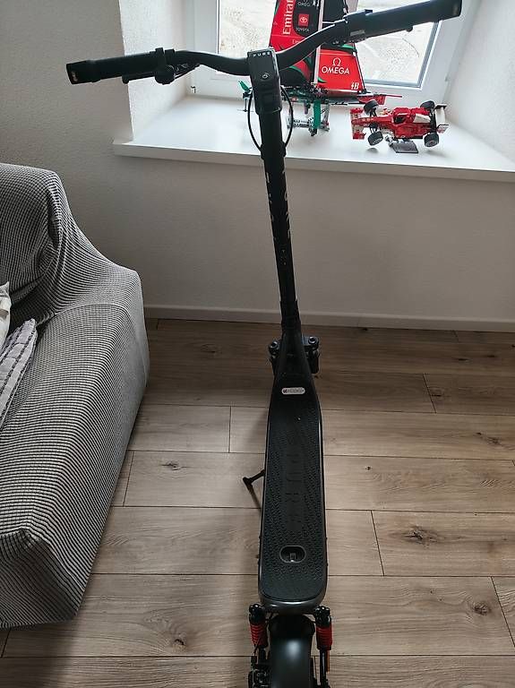 Kickboard: Pure Trottinette électrique – D'occasion à Bévilard par jul_ckq6 3