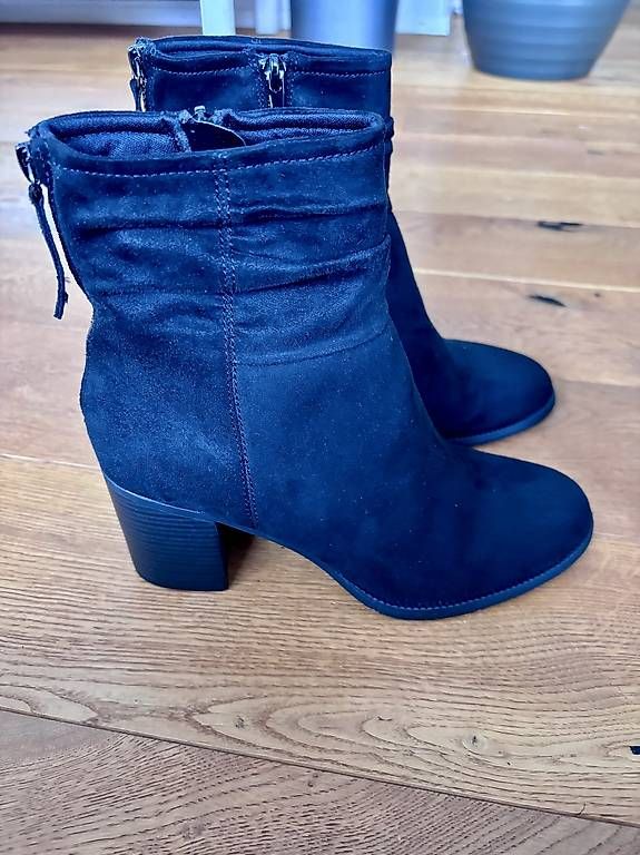 Scarpe da donna: Wildleder Stiefelette Grösse 38 – Usato da Gossau SG venduto da Rebecca-92 1