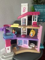 Little People Spielhaus mit Rutsche und Pool- Barbie