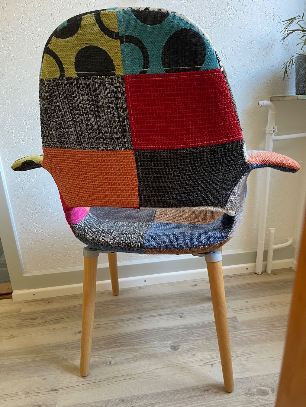 Livique Sedie: Armlehnstuhl Patchwork Design Holzbeine gebraucht – Usato da Niedergösgen venduto da MacWinder 3