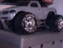 Stadium truck nitro