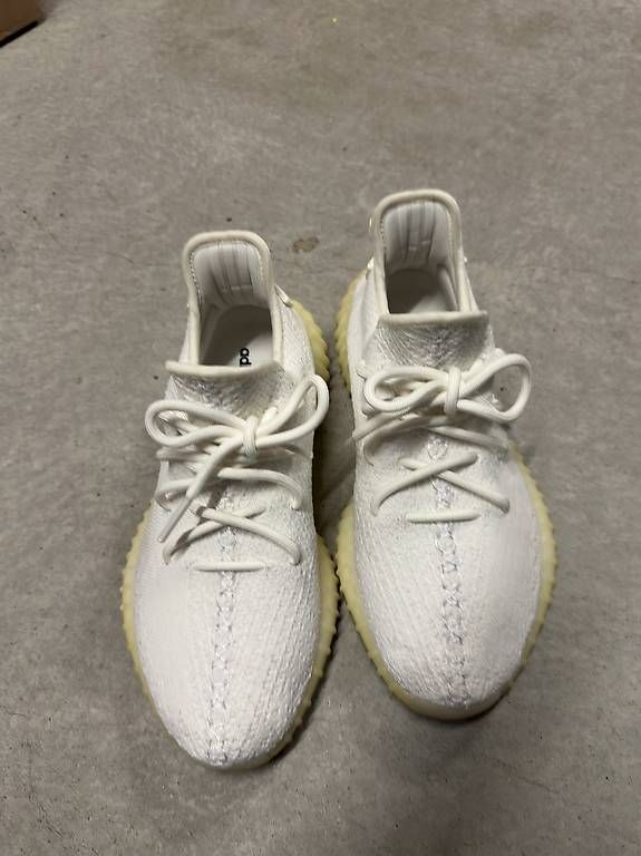 Scarpe da uomo: Adidas Yeezys Gr 41.5 – Usato da Zürich venduto da Babanos7 2