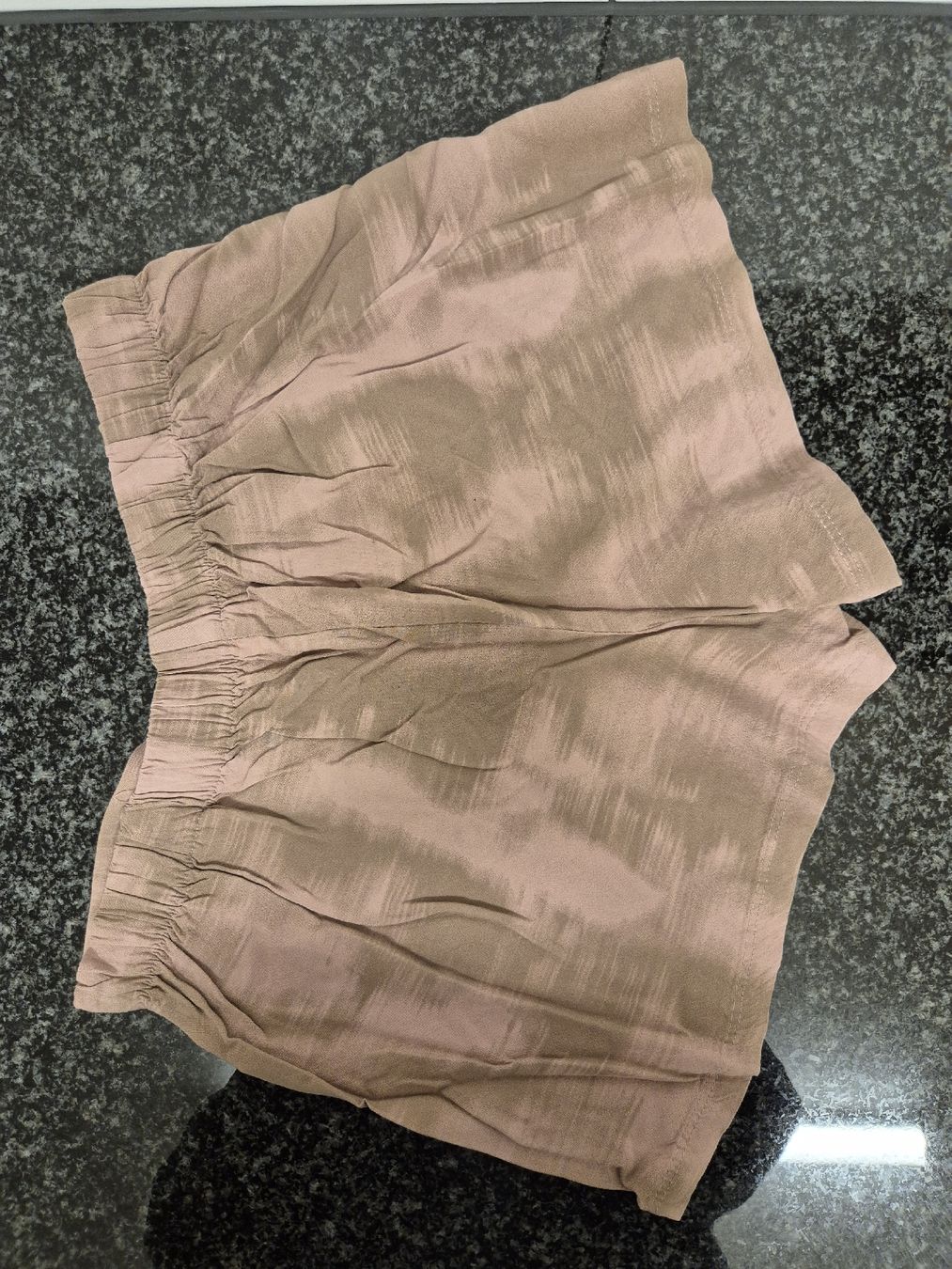 Calvin Klein Pantaloni: Calvin Klein Shorts – Usato da Kehrsatz venduto da flu_2lhj 1