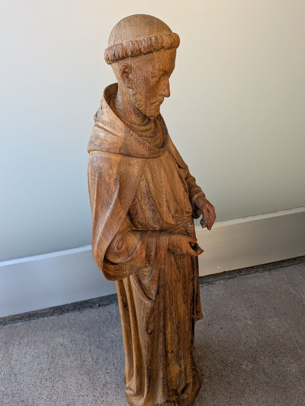 Skulpturen & Statuen: Grosse antike Heiligenfigur aus Eichenholz – Gebraucht aus Emmen von Brockofsky 4