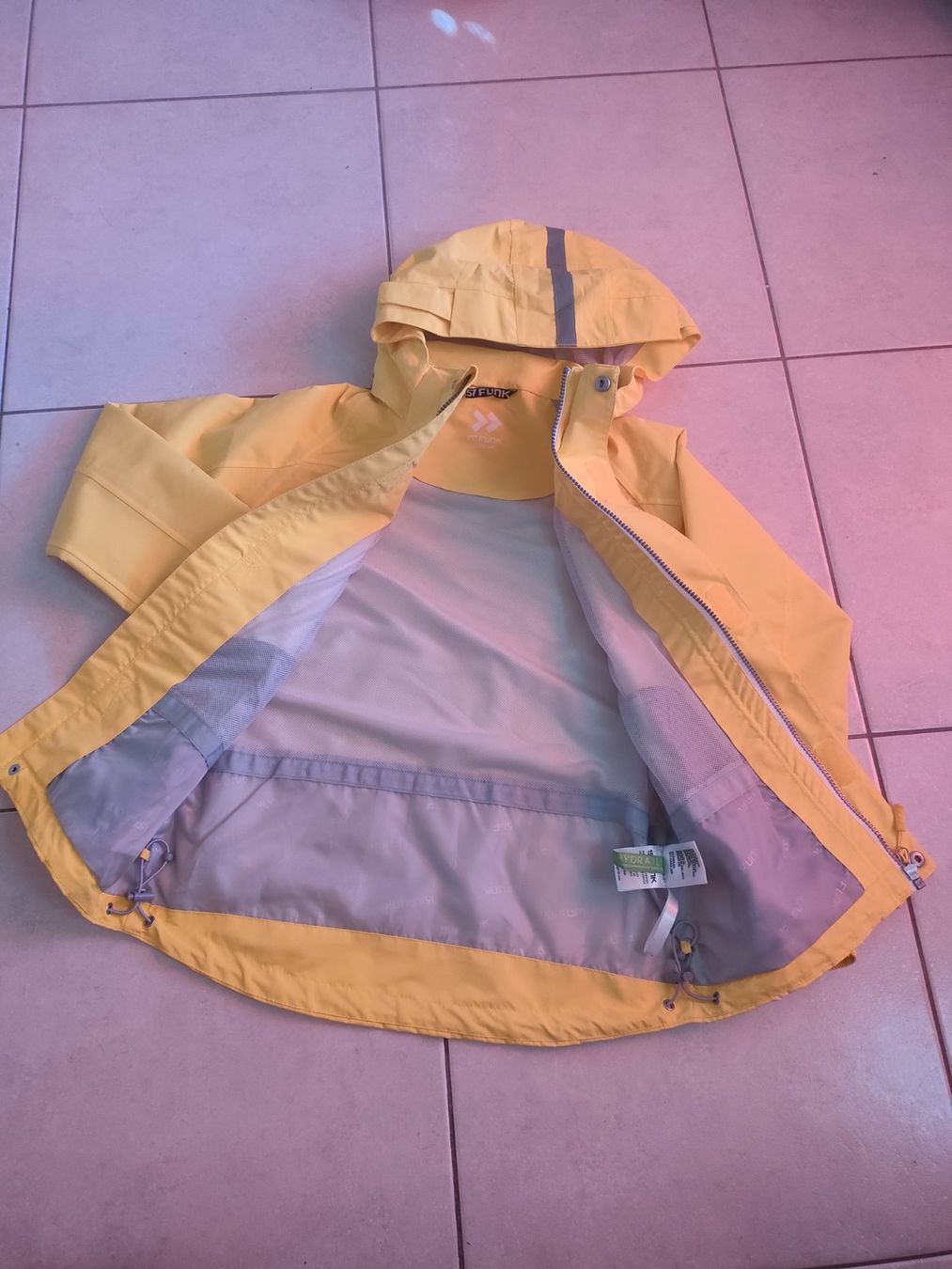 Jacken: Jacke Gr.140 NEU!!! – Neu (gemäss Beschreibung) aus Adelboden von Lammhult 1
