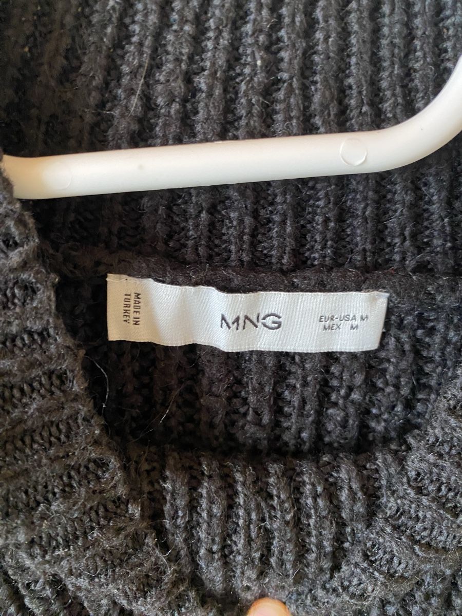 Mango Maglioni & Felpe: Pullover mit Golddetails von Mango – Usato da Emmen venduto da Linda-Bachmann 3