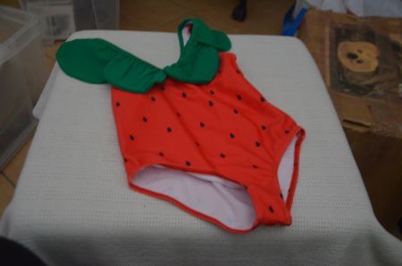 TAILLE 110-116 - MAILLOT DE BAIN - NEU