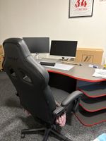 Gaming Desk & Stuhl Set - Top Zustand für Gamer - Sofort abh