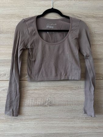 Top court gris-brun