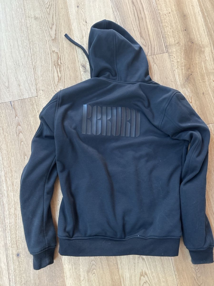 Pulls & Sweat-shirts: MotorradKapuzenpullover schwarz Grösse 48  – Neuf (Voir description) à Rickenbach ZH par mar_p6sg 1