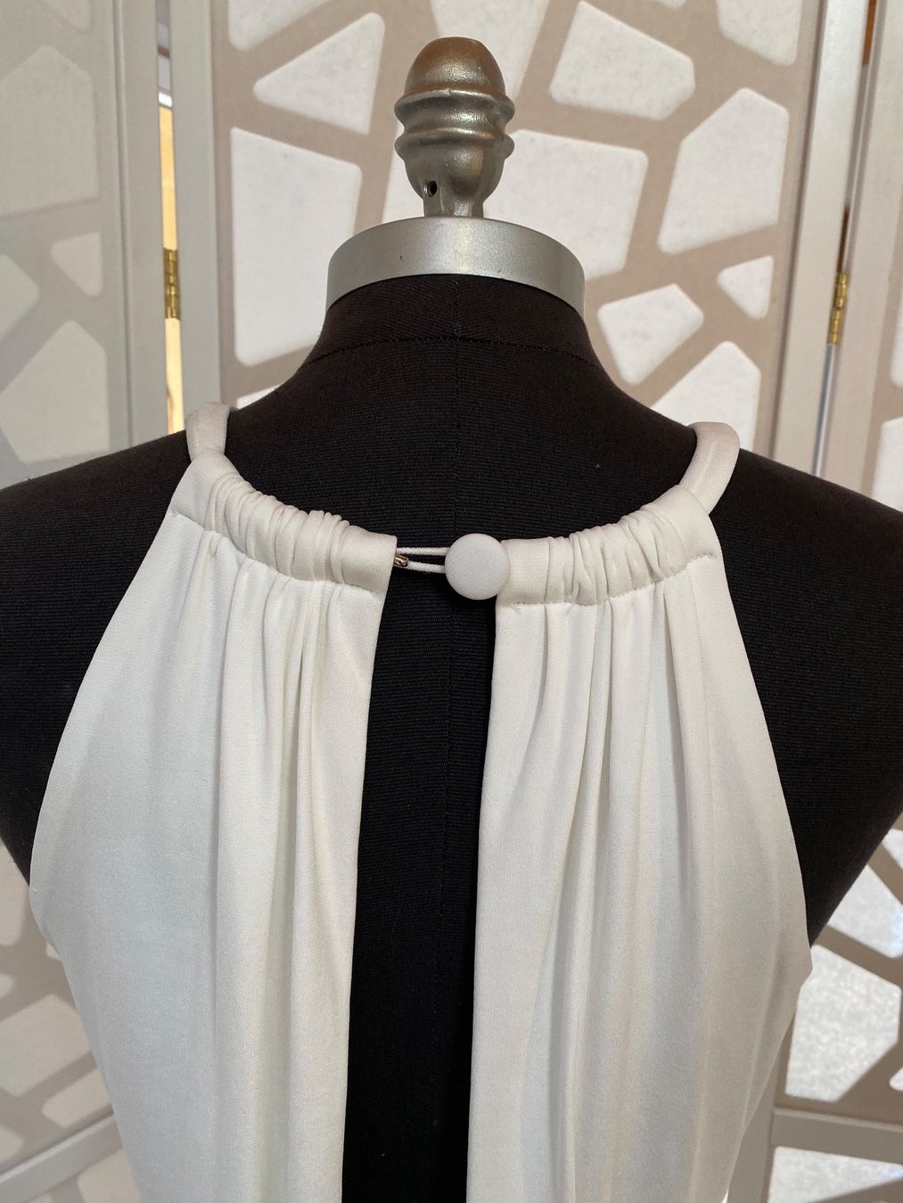 Kleider: Great white dress with appliqués. S – Gebraucht aus Grund b. Gstaad von PlageNeigeplus 3
