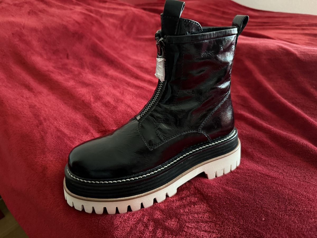 Scarpe da donna: Elvio Zanon Stiefel, Gr. 38, Neu! – Nuovo e nell'imballaggio originale da Reinach AG venduto da innamac 4