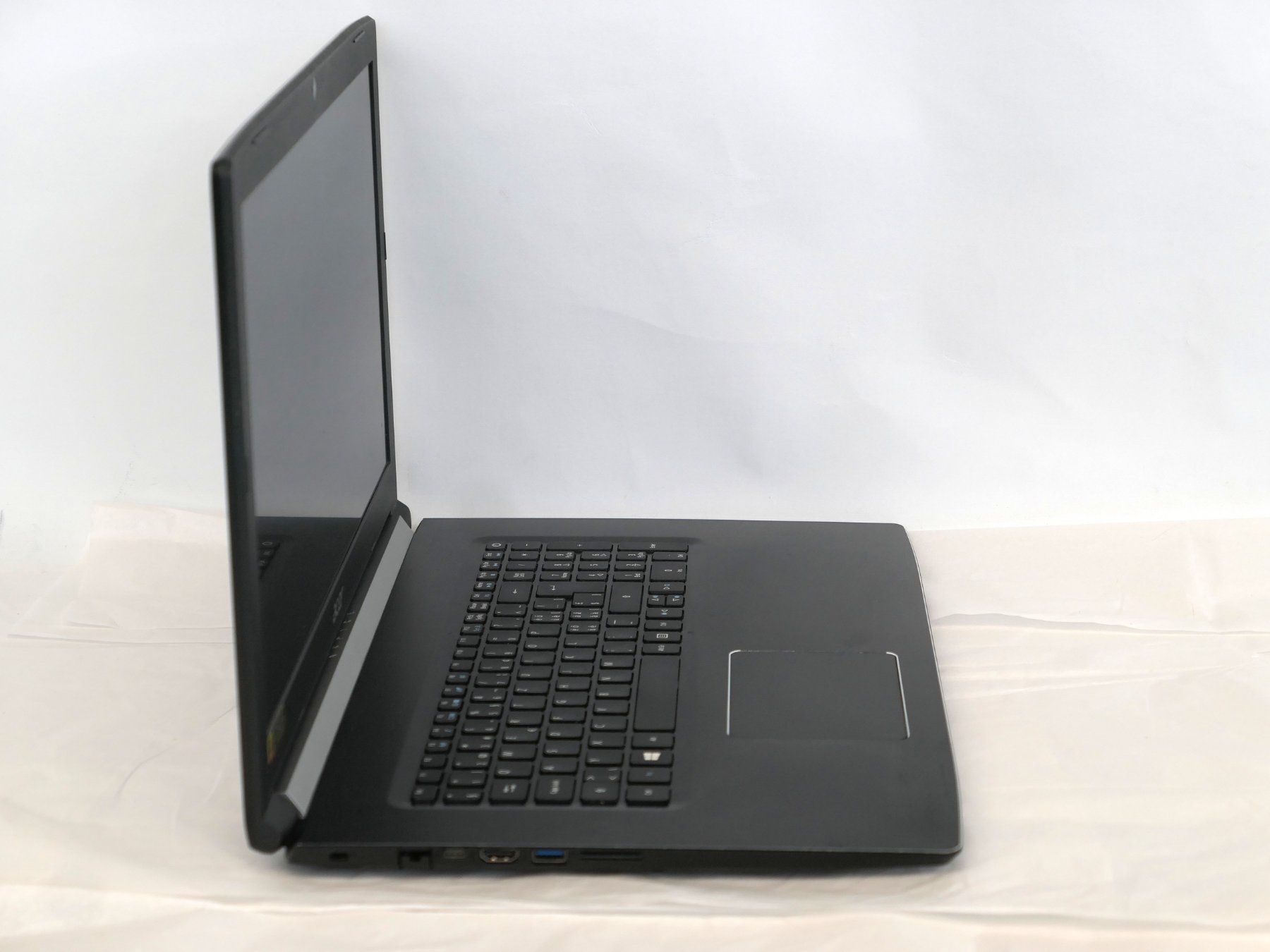 Acer Notebook: ACER NOTEBOOK ASPIRE A517-51 SERIES – Usato da Münchenstein venduto da VSPBL-Verkauf 2