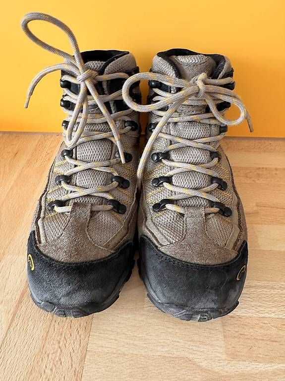 Schuhe für Jungen: Wanderschuhe Everest Gr. 37 – Gebraucht aus Weite von zerozerox 1