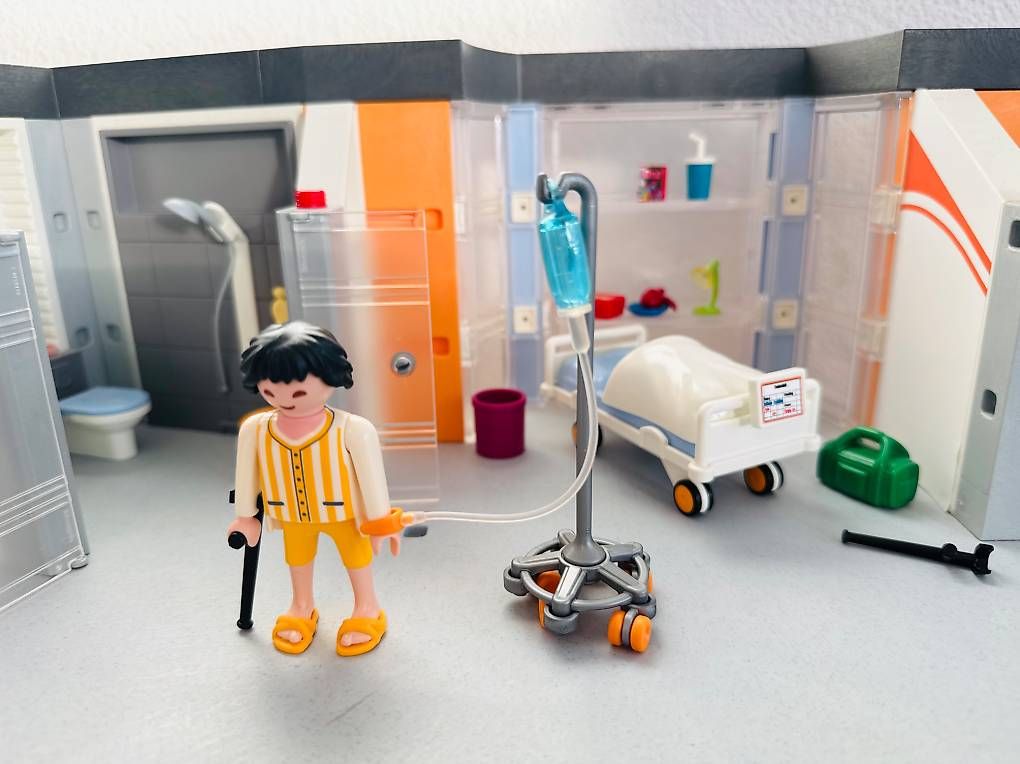Playmobil Giocattoli: Playmobil Spital 70190 Fr. 108.- – Usato da Wil SG venduto da san_5tzg 3