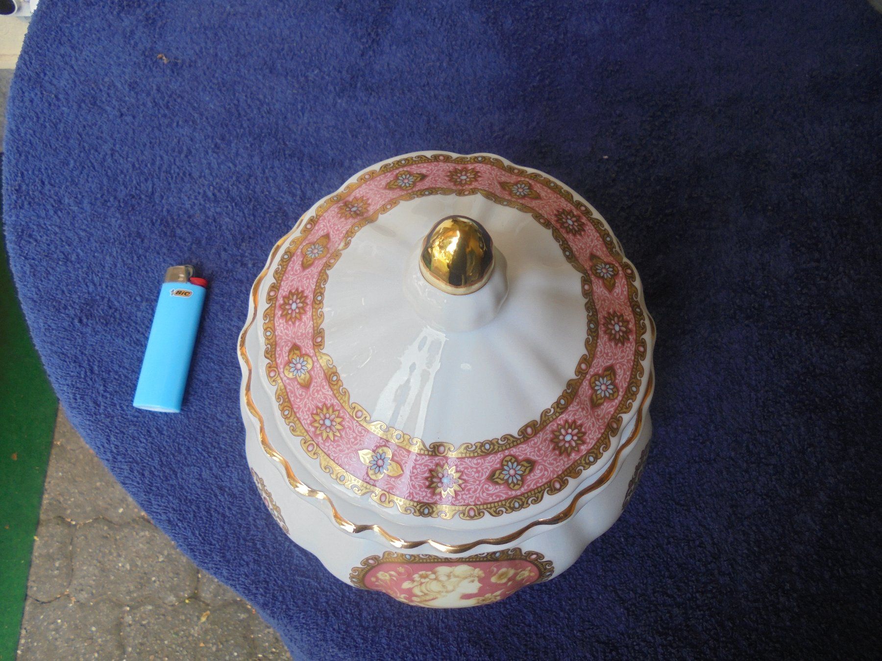 Ciotole: Antike, grosse Bicuitdose, ca. 1940-50 – Usato da Camorino venduto da Hunpete 1