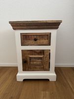 Nachttisch Holz Vintage 2 Stück vorhanden